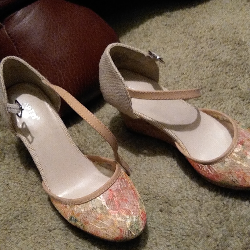 Apt9 dress sandals